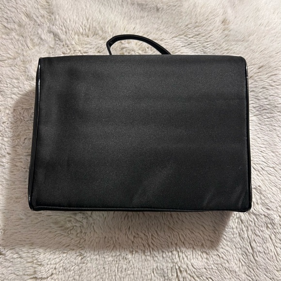 Chanel Black Makeup/Toiletry Bag - Picture 5 of 16